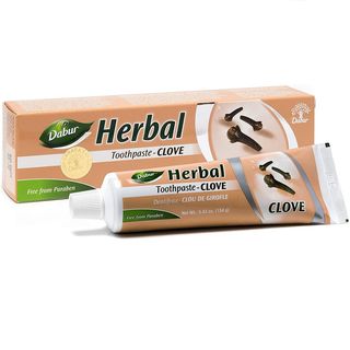 Pasta do zębów z wyciągiem z goździka Dabur