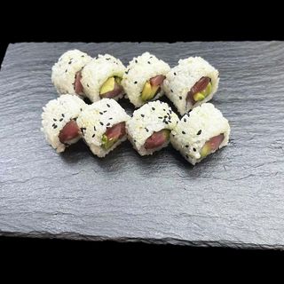 Uramaki Maguro Avocado