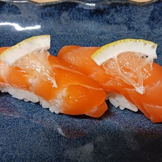 Nigiri De Salmón (2 Pzs.)