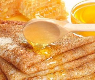 Блинчики с мёдом