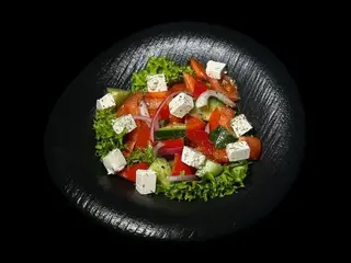 Салат грецький (260г)