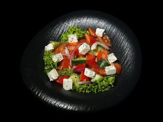 Салат грецький (260г)