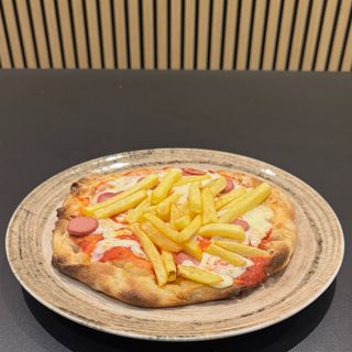 Pizza baby würstel e patatine