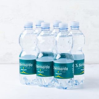 6 Bottigliette d'acqua naturale da 50 cl