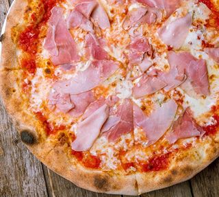 Pizza prosciutto