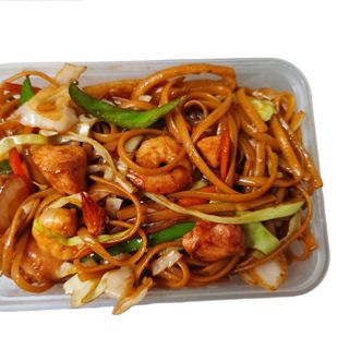 tallarines fritos tres delicias