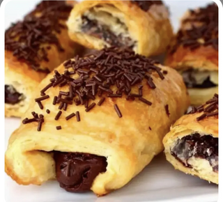 Napolitana Rellena De Chocolate (1 ud.)