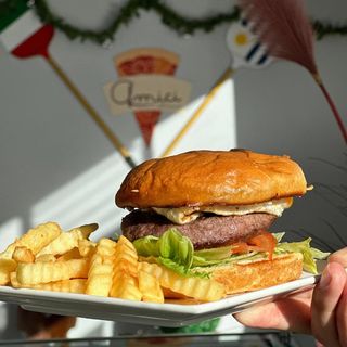 Hamburguesa 100 % Ternera Simple (140 G.)