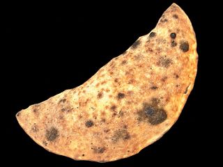 Кальцоне з салямі (360g)