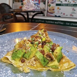 Crêpe Miel Avocat Fruits Secs
