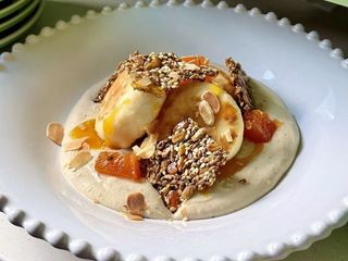 Сирники з кремом з халви та маскарпоне (250g)