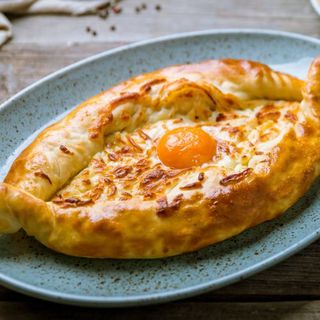 Pizza Khachapuri Adjaruli
