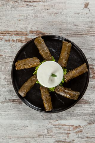 Տոլմա Խաղողի Թփով