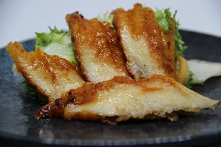 049 Sashimi anguilla - 4 pezzi