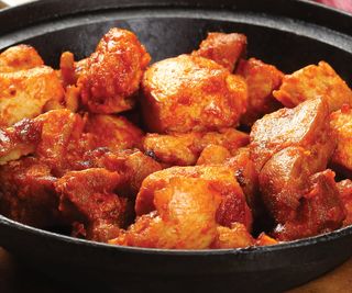 Porc la ceaun cu mamaliguta