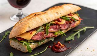 Ciabatta Cu Pastrama De Vita