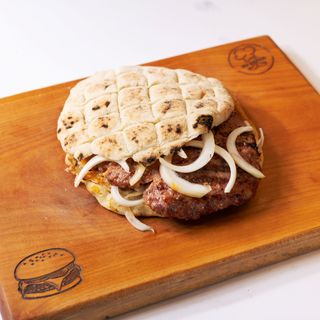 Pljeskavica u lepinji