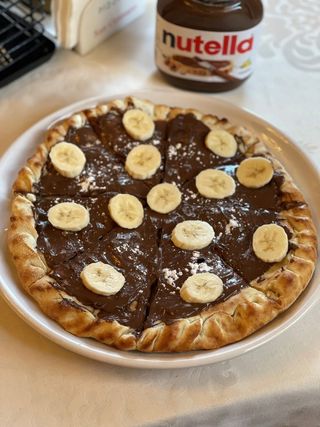 Pizza cu nutella si banana