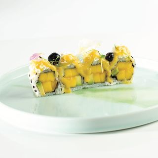 Uramaki mango