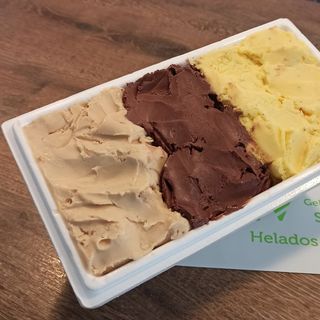Tarrina De Helado light sin azúcar (1 l.) térmico