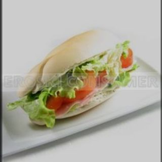 Pulguita de queso blanco, tomate, aceite y oregano