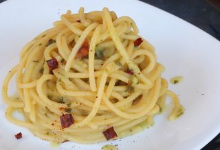 Spaghetto aglio, olio e peperoncino