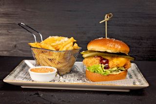 Burger crispy de pui