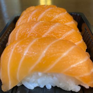 Nigiri De Salmón (2 Pzs.)
