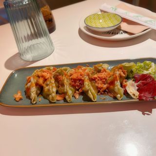 Gyoza de verdura  (5 uds.)蔬菜饺子