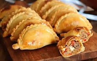 Combo 12 empanadas + bebida