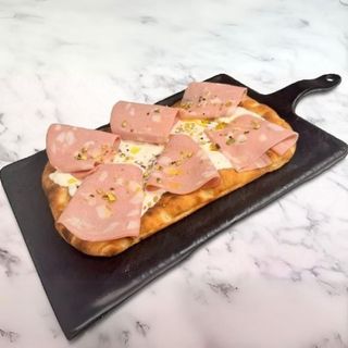 Pinsa mortadela bologna D.O.P