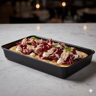 Focaccia con radicchio, tonno e maionese in teglia