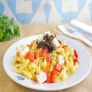 Hilopites a la griega