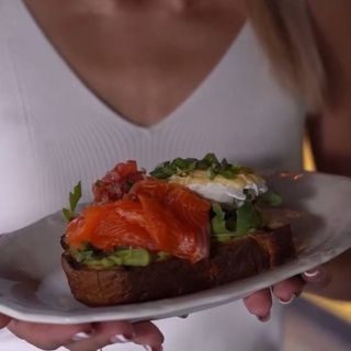 Авокадо тост 