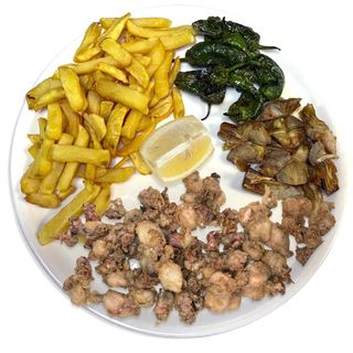 Combinado de chipirones a la andaluza