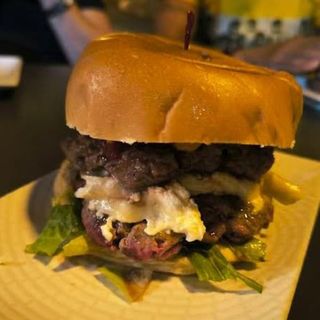 Burger del mes "La Cabrita" (200gr.)