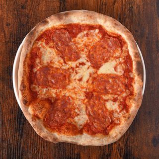 Pizza Salamino + bevanda