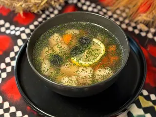Уха рибна (400g)