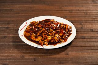 64. Pui cu ciuperci şi usturoi