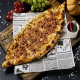 Pide od mlevenog meso