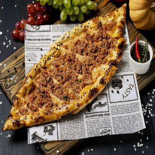 Pide od mlevenog meso