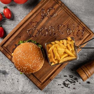 Бургер с говяжей котлетой