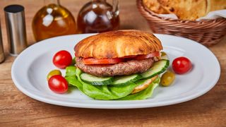 Pljeskavica juneće meso 200 g u susamu