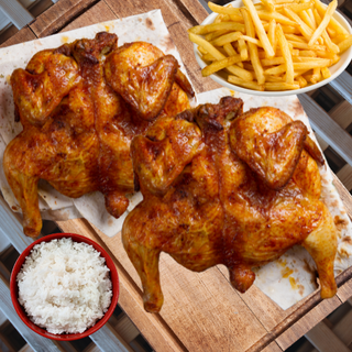 B9 - 2 Frangos ou 12 Salsichas