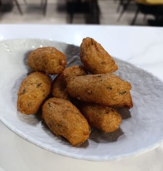 Tapa De Albóndigas Bacalao