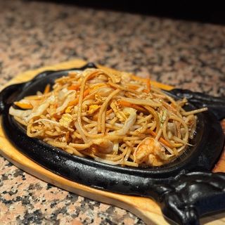 Spaghetti con frutti di mare alla piastra