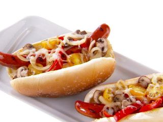 Хот-дог з грибами, червоним перцем та сиром (200г)