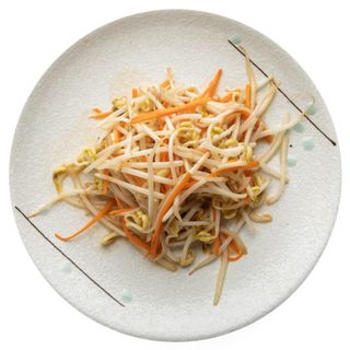 133. Germogli di soia saltati