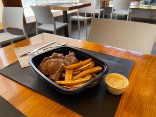 MEDIO MENÚ Viernes 27 de Febrero de 2026