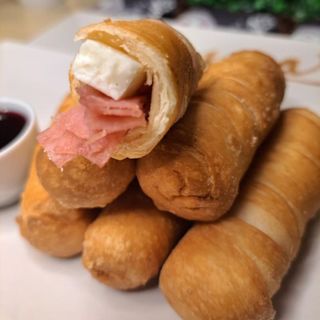Tequeños Jamón y Queso (6 Uni)